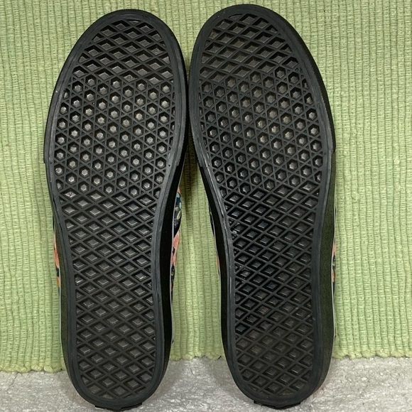 Yes We Vibe Unisex Blue Floral Canvas Slip On Sneaker Shoes SZ M 9 & W 10.5 NWOT - Picture 7 of 11